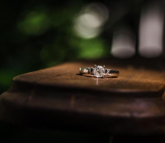 L’art de lui passer la bague au doigt