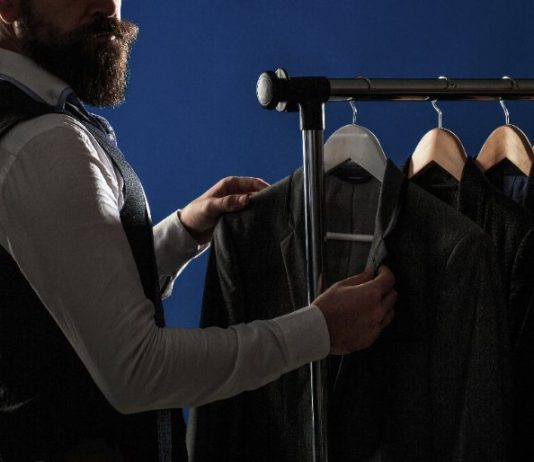 Demi-mesure vs sur-mesure : quelles différences et comment choisir ?