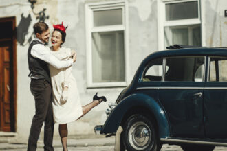 Mariage années folles : les vrais codes pour une fête Art Déco réussie